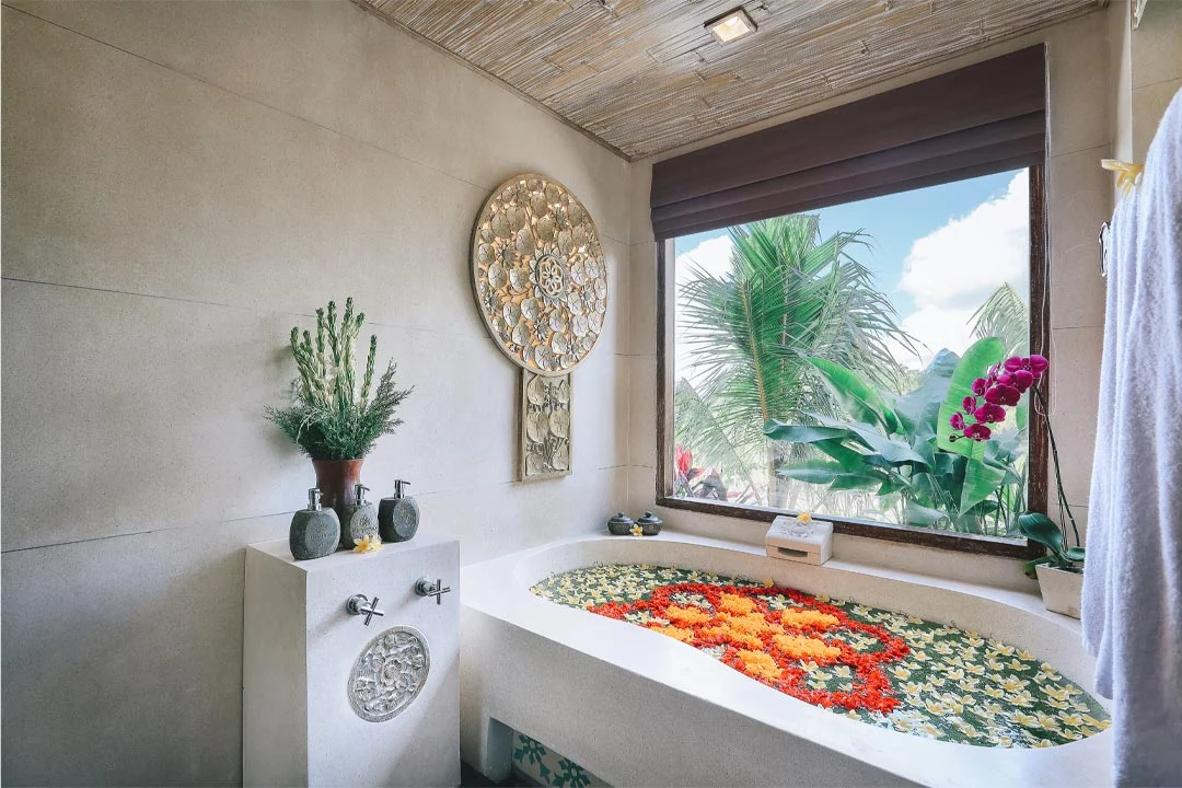 Suite Pool View – image 3